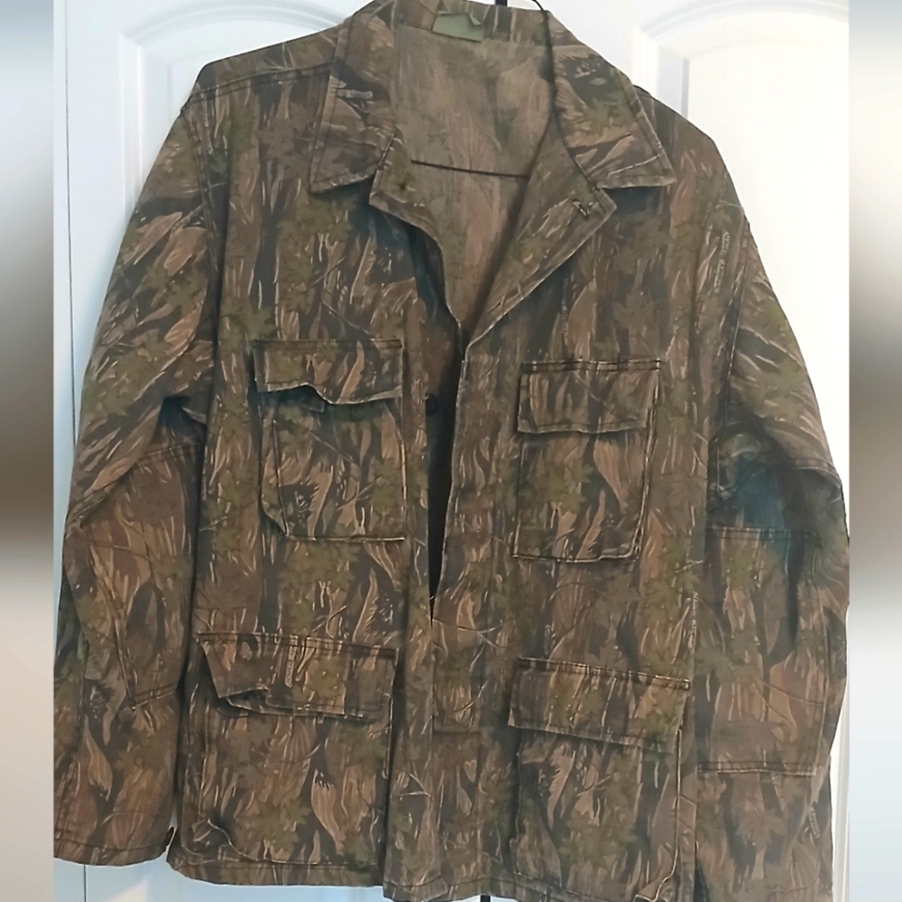 Vintage Rothco camo jacket, unisex, large, pre-owned